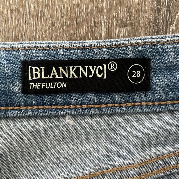 NWT Blank NYC The Fulton Roll Up Short Jean Shorts - Size: 28 - Picture 3 of 6